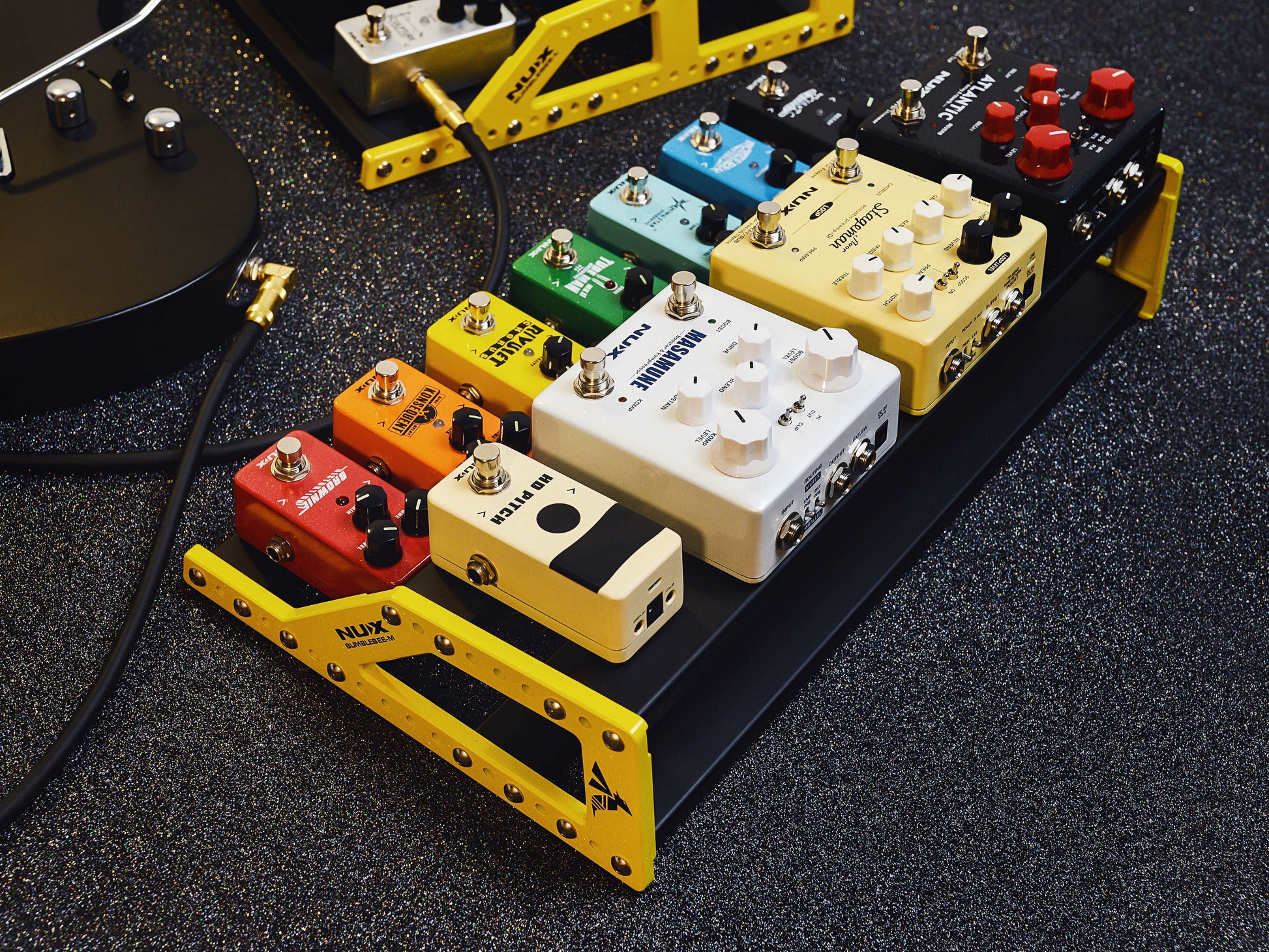 Bumblebee Large Pedalboard with Carry Bag